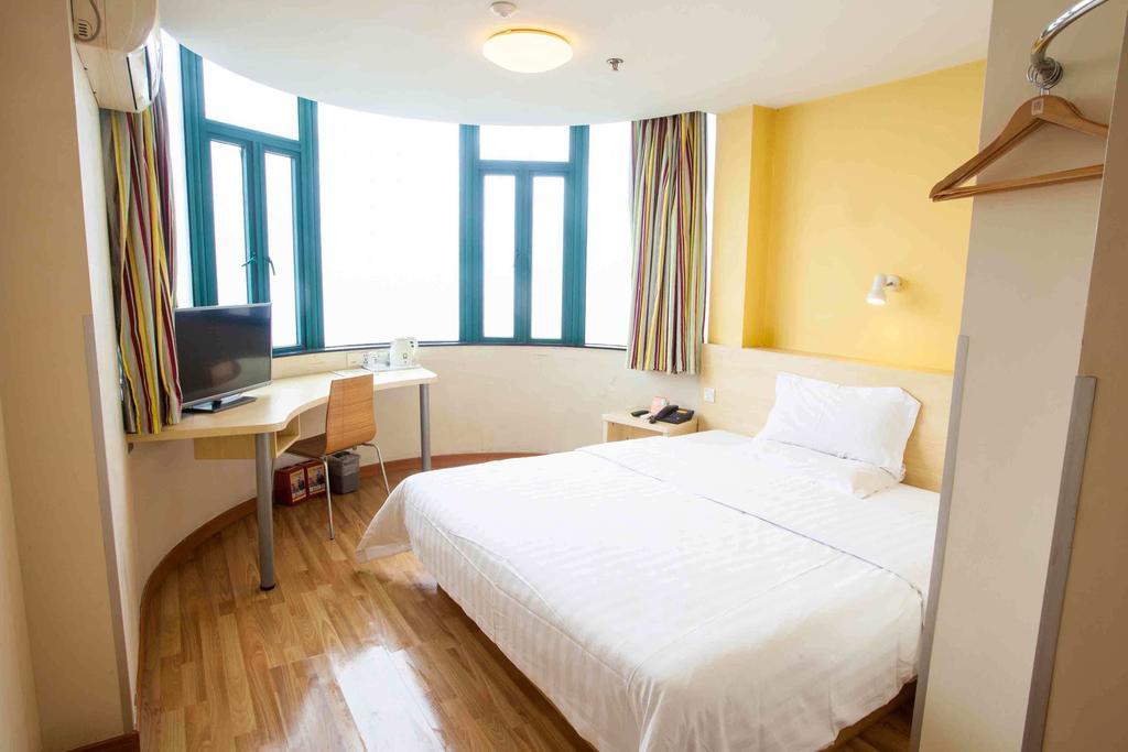 7Days Inn Bazhong Nanchi South Road Phoenix City Room photo